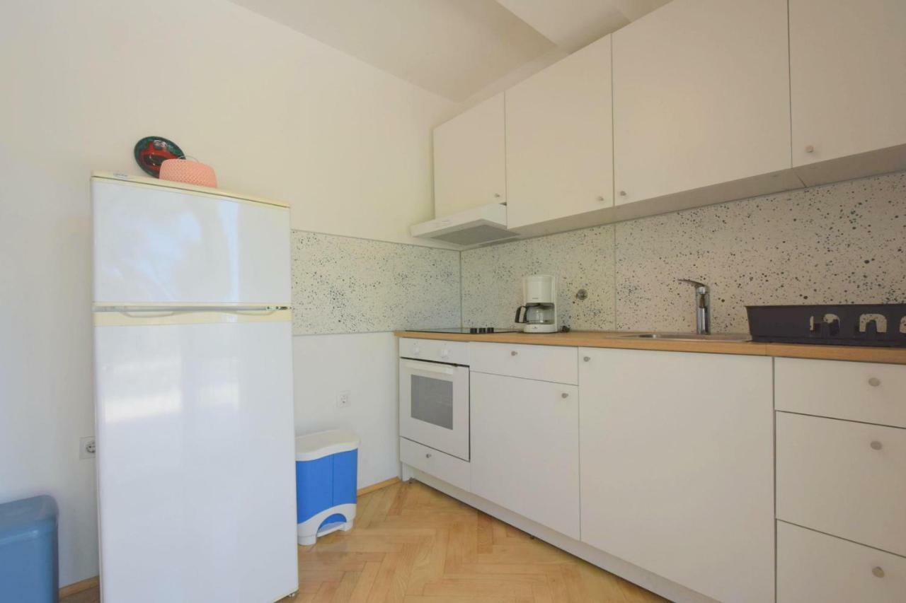 Apartments Jadanec Malinska Extérieur photo